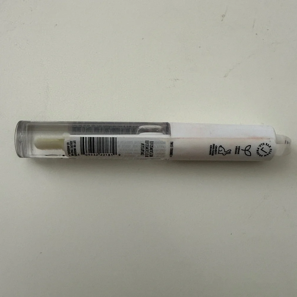 e.l.f. Lip Lacquer Sheer Clear Color, Infused With Vitamins A & E
